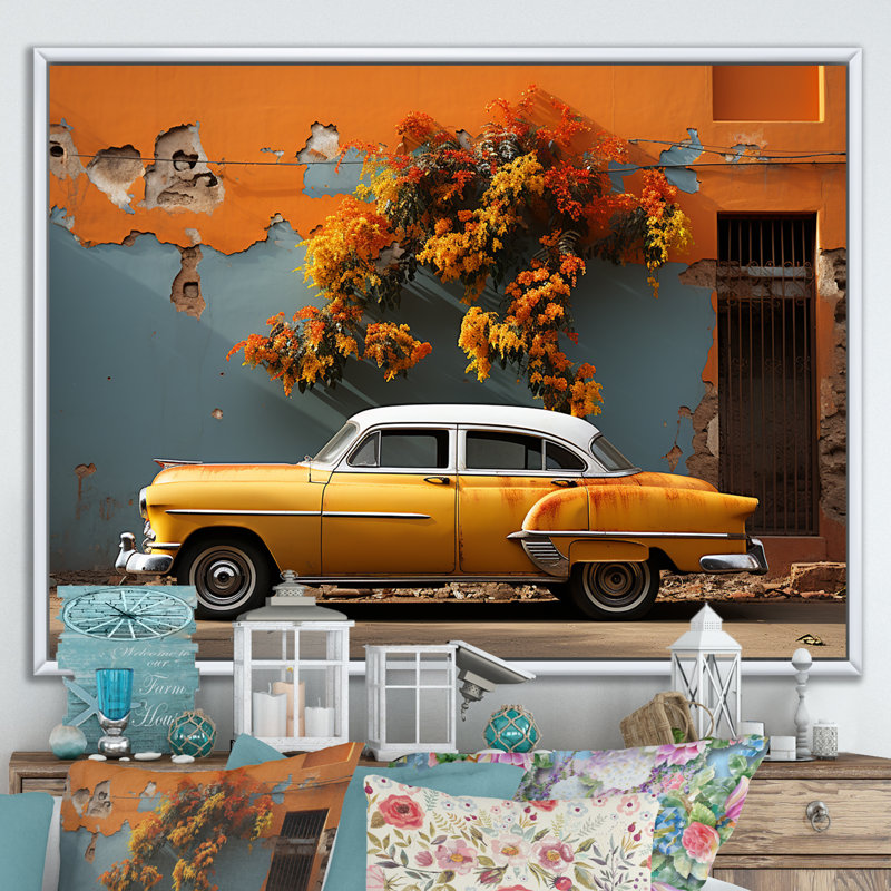 Voiture classique jaune Cuba, Cadre flottant blanc, H 16 po x l 32 po x P 1 po