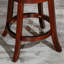 Tabouret de bar de 30 po, finition cerisier, siège en tissu beige, pivotant à 360 °, bois franc, rehausse la cuisine et le tabouret avec siège. Élégant et fonctionnel. Siège pivotant. Fabrication en bois franc. Ajoute de la beauté-1439318512
