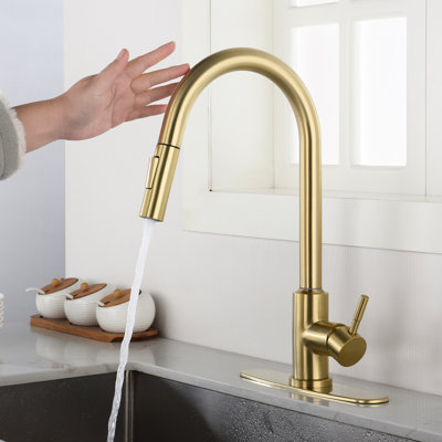 Robinet de cuisine tactile en acier inoxydable doré avec douchette extractible - Rotation à 360° pour un nettoyage en profondeur de l'évier, contrôle facile de la température et du débit d'eau, résistant à la corrosion et à la rouille, profondeur de 40,6 cm (15,97 po), hauteur de 25 cm (9,86 po).