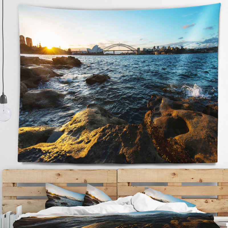 Tapisserie du bord de mer à l'Opéra de Sydney, H 32 po x l 39 po