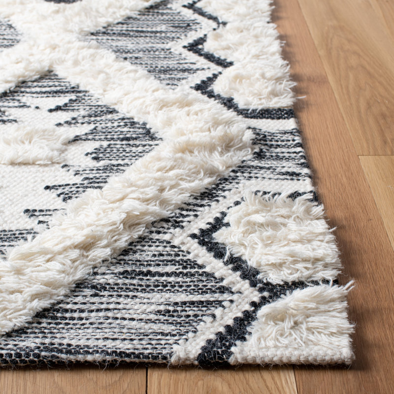 Southam Natura Hand Woven Wool Southwestern Rug, Rectangle 3' x 5'