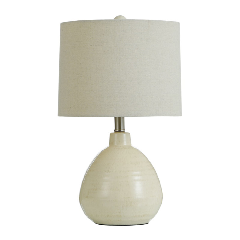 Lampe de table en céramique 21 po Alverez, Lait frappé à la vanille