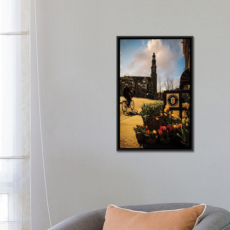 « amsterdam v », impression sur toile, H 26 po x l 18 po x P 1,5 po, Toile avec cadre noir, Pas de tapis