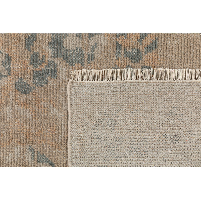 Palace Hand Knotted Wool Indoor Rug, 5'x8'