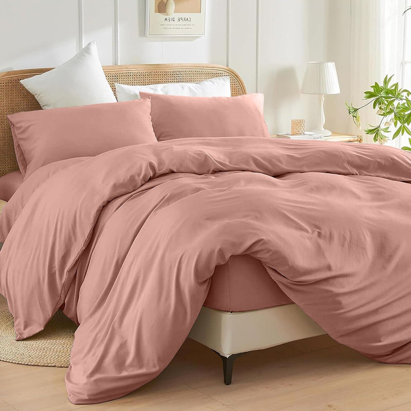 Luxurious 4-Piece Microfiber Duvet Complete Cover Set, Super King Duvet Cover Set + 3 Additional Pieces, Peach