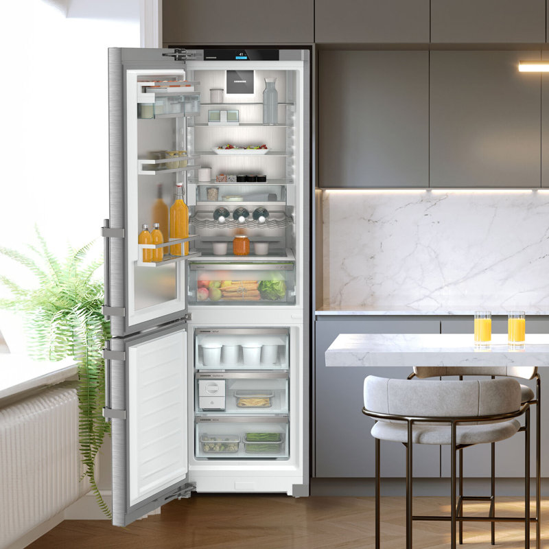 Combined Fridge-Freezers With Easyfresh And Nofrost