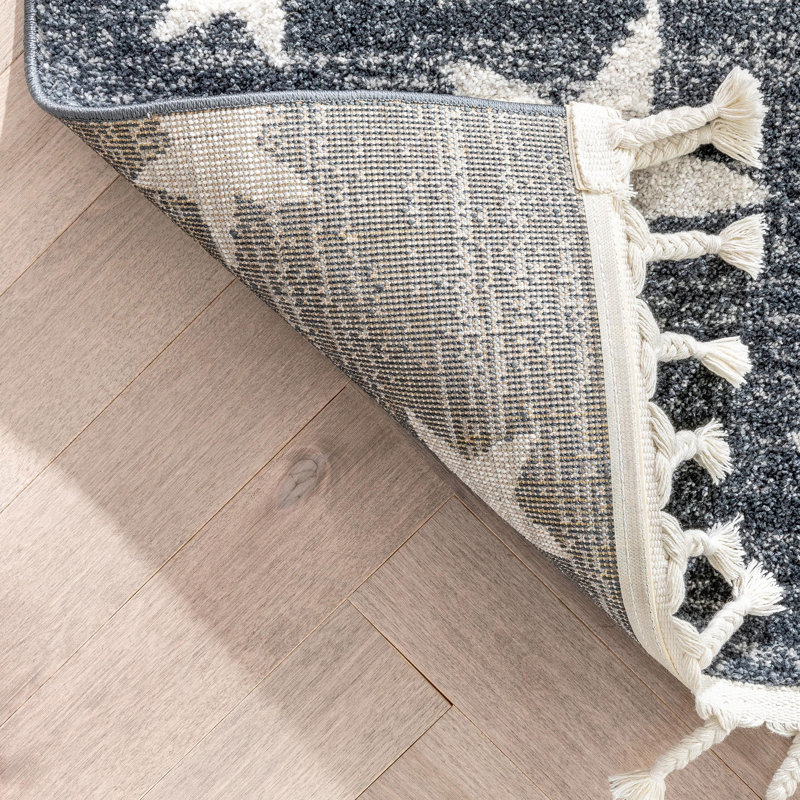 Kennerdell Geometric Indoor Rug, Runner 2'3" x 7'3"