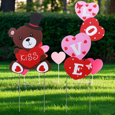 Valentines Day Decorations Outdoor, Red Love Bear Heart Valentine's Day Yard Signs Gift Box Outdoor Sign with Stakes for Home Garden Porch Lawn Wedding Anniversary Party