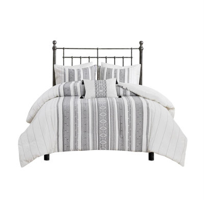 Polyester Chevron / Zig Zag Comforter Set