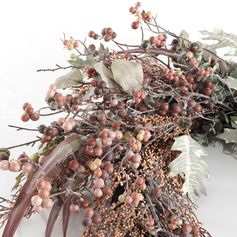 Couronne en PVC 24 po Berry and Eucalyptus