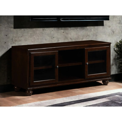 Meuble télé de 50 à 59 po avec finition noyer et style transitionnel, 2 portes vitrées et compartiments multimédia, placage de chêne chinois en bois de peuplier, capacité de charge de 70 lb pour les écrans, fabrication de placage, limite