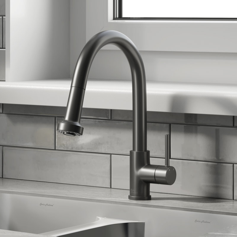 Nouvet Single Handle, Pull-Down Kitchen Faucet, Matte Black