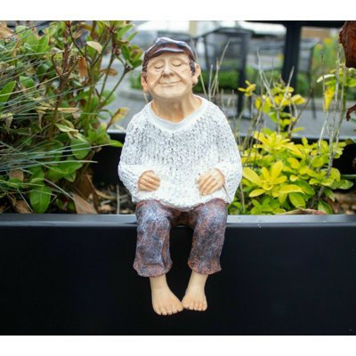 Attleboro People Plastic Garden Statue