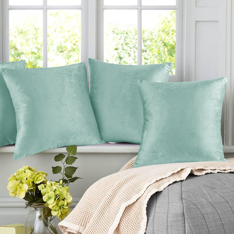 Housse de coussin en velours , H 20 po x l 20 po, Bleu clair aqua