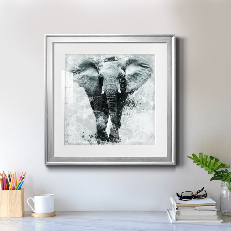 Proud Elephant - peinture encadrée, H 22,5 po x l 22,5 po x P 1,5 po, Papier avec cadre argenté