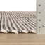 Tapis bleu / ivoire tissé à la main à rayures mélangées-348812489