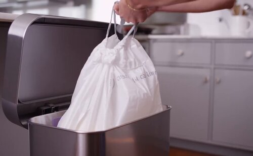 simplehuman Poubelle de cuisine mince à pédale avec verrou coulissant de 40  litres / 10,6 gallons Simplehuman, plastique et Commentaires - Wayfair  Canada