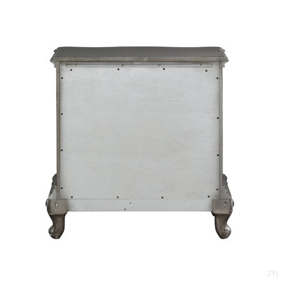 Table de chevet antique à finition platine