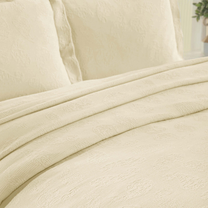 Aldin 100% Cotton All Season Woven Jaquard Matelasse Paisley Bedspread with Shams, Queen Coverlet + 2 Standard Shams, Ivory