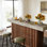 Table de bar Modern Home avec tablettes à 2 niveaux et repose-pieds