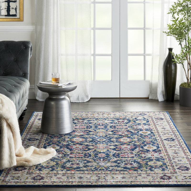 Tapis bleu marine traditionnel Raymond, Rectangle 5 pi 3 po x 7 pi 5 po