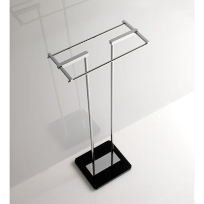 Grip 14.17 " Plastic Freestanding Towel Stand