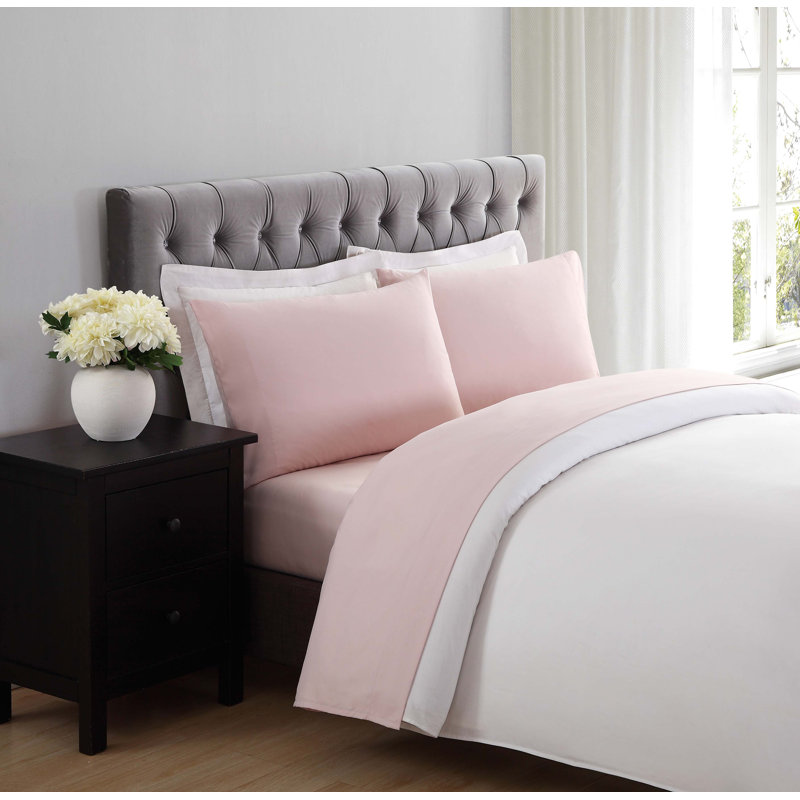 Everyday Microfiber Standard Sheet Set, Queen Sheet Set comes with two Pillowcases, Blush