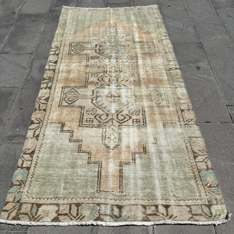 Tapis rétro en laine Anatolian rétro, idéal pour la décoration de chambre à coucher avec des motifs beiges