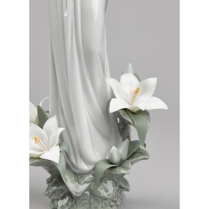 Figurine Madonna of the Flowers