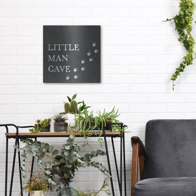 «Little Man Cave» par Imparfect Dust, H 12 po x l 12 po