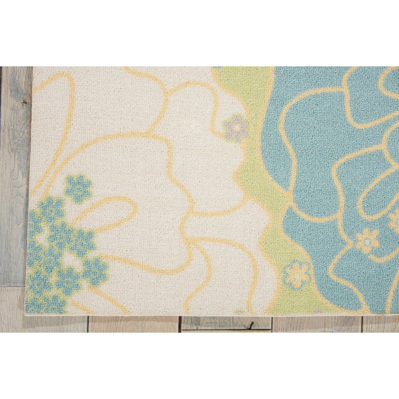 Bertran Floral Indoor / Outdoor Rug, Rectangle 4'3" x 6'3"