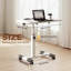 Bureau ajustable pour ordinateur portable avec roulettes, table d'ordinateur inclinable à hauteur réglable pour canapé-lit, poste de travail mobile à roulettes