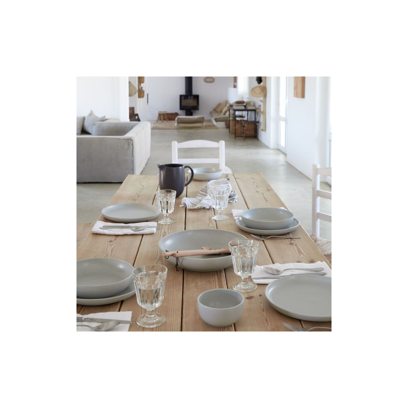 Casafina Pacifica Handmade Fine Stoneware Dinnerware Set, Oyster Gray