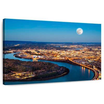 Kavia Moon Over Chattanooga