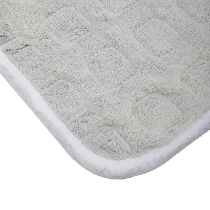 Andaluss Machine Tufted Heated Throw Blanket