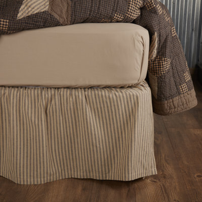 Farmhouse Star Ruffled Bed Skirt
