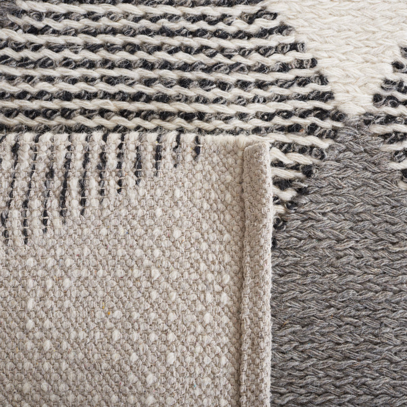Tapis géométrique fait à la main Charvik en ivoire / gris / blanc, Rectangle de 5 pi x 8 pi