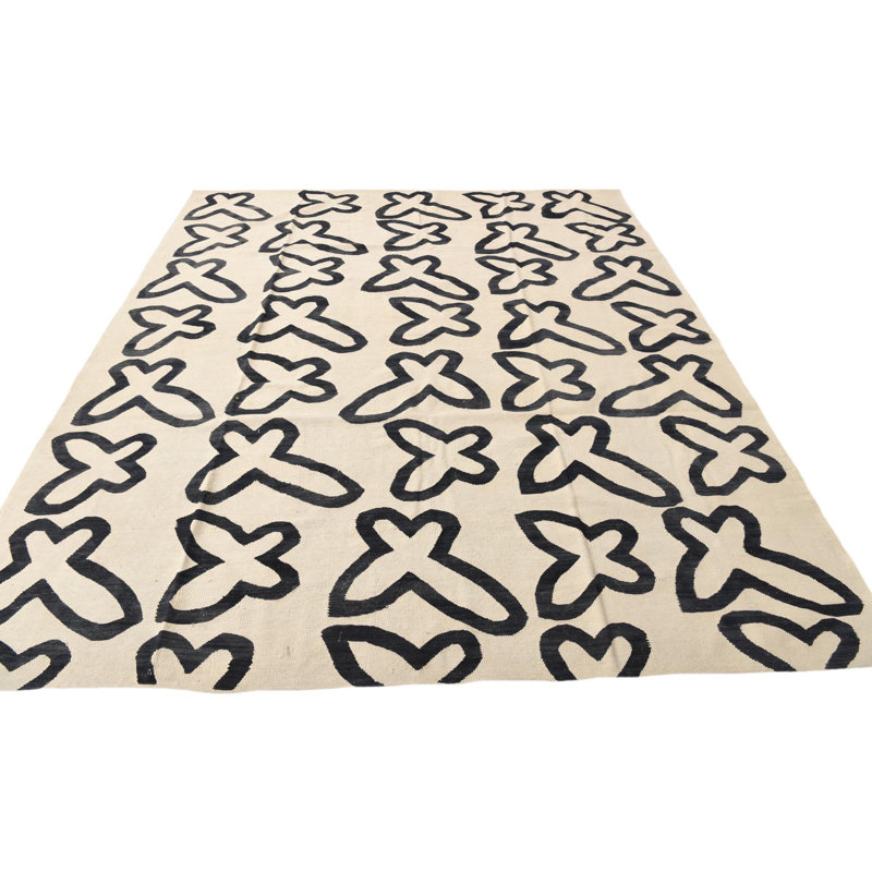 Tapis noir et blanc 8 x 10
