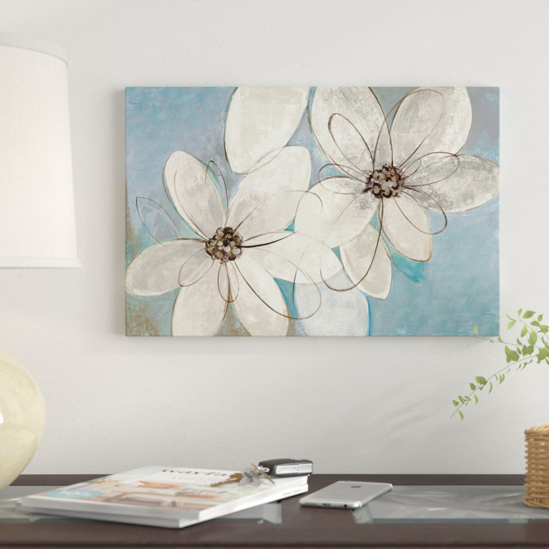 «Blue and Neutral Floral» par Silvia Vassileva, impression sur toile tendue, H 12 po x l 18 po x P 1,5 po, Toile tendue