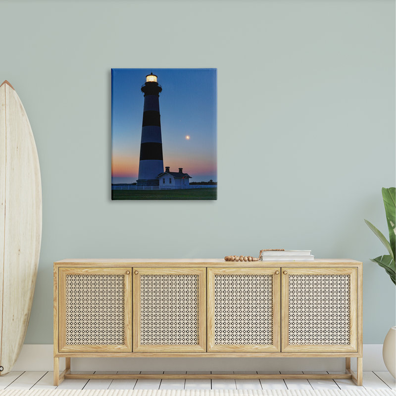 «Blue Moonlit Lighthouse Coast» par Rick Berk - photographie sur toile tendue, H 40 po x l 30 po x P 1,5 po