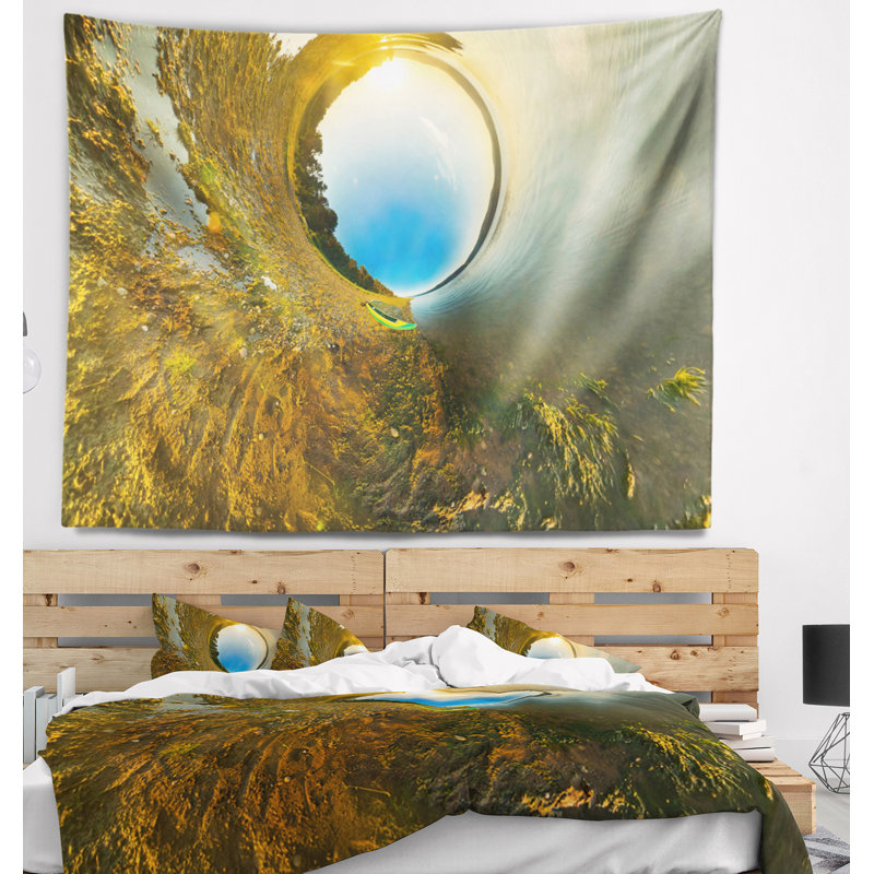 Tapisserie paysage kayak sur la petite planète, H 68 po x l 80 po