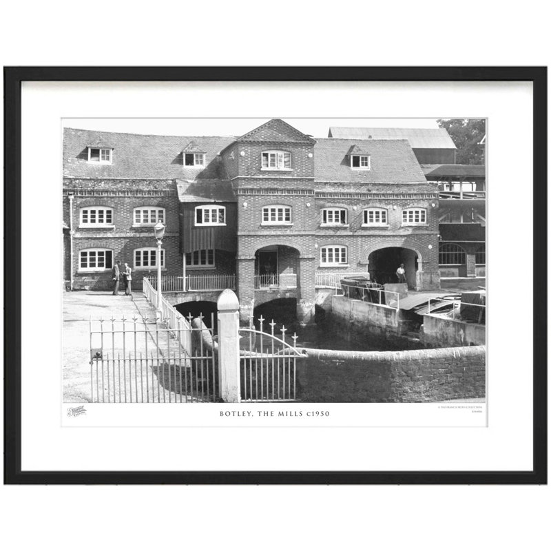 Gloucester, The Cathedral Approach 1923 by Francis Frith - Single Picture Frame Print, 28cm H x 36cm W x 2.3cm D