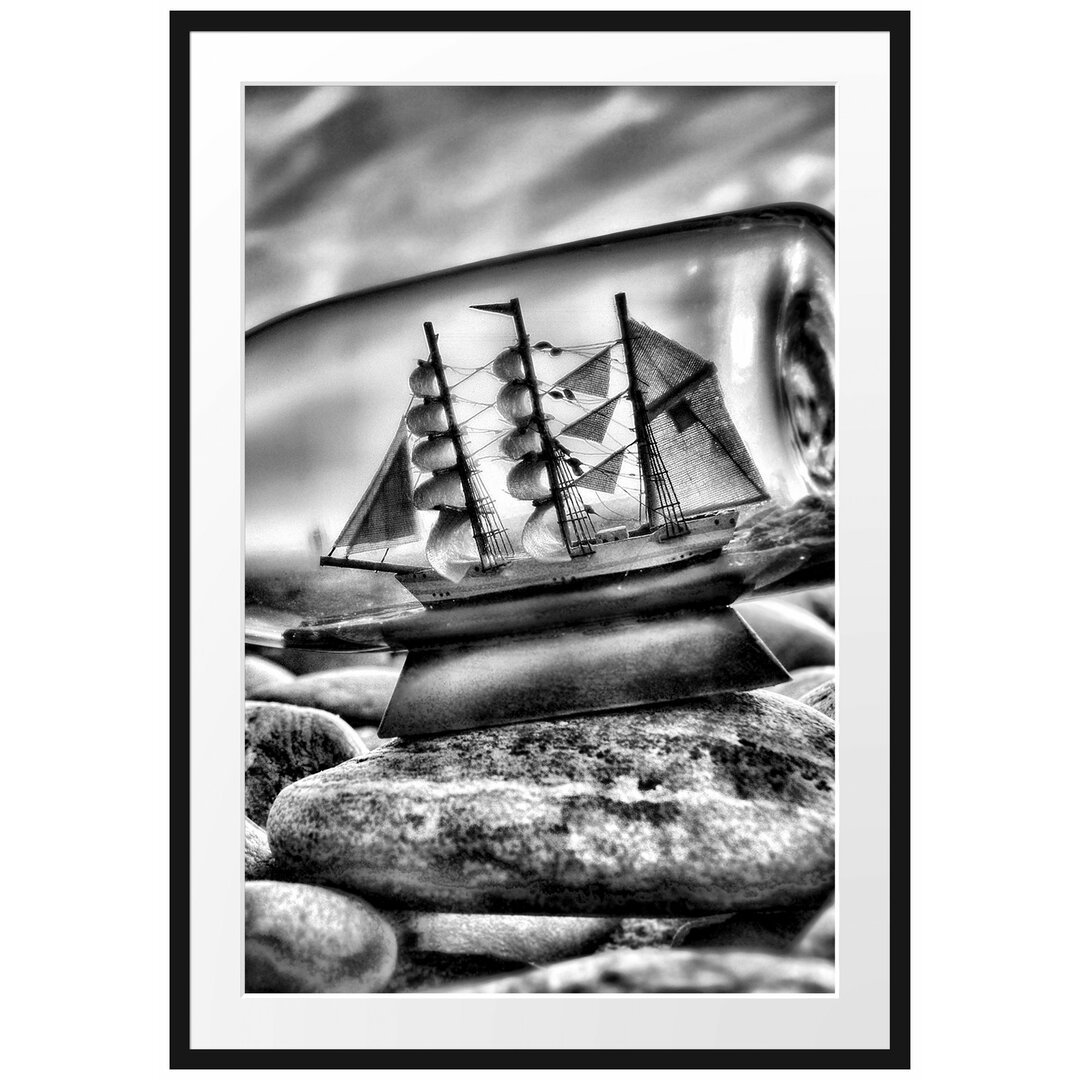 Gerahmtes Poster Flasche mit Schiff