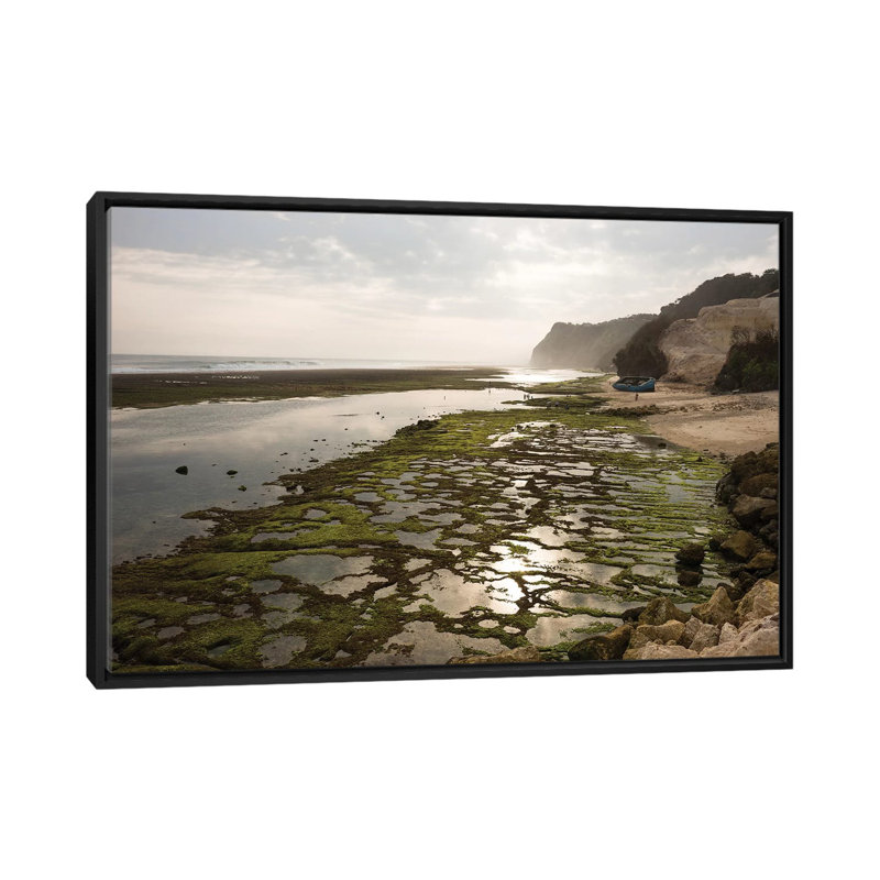« bali soleil reflection », reproduction de photo sur toile, H 18 po x l 26 po x P 1,5 po, Toile avec cadre noir