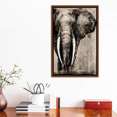 Éléphant sur papier journal par Patricia Pinto - impression d'art graphique