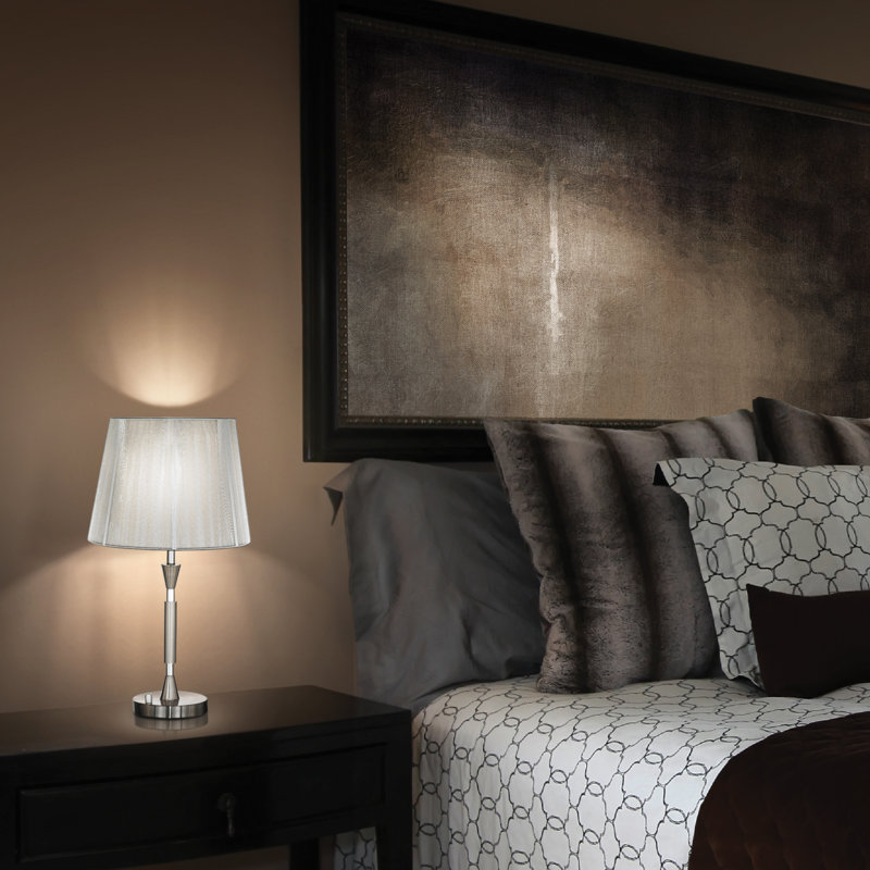Hartlyn Metal Table Lamp