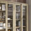 Vitrine à porte coulissante en verre