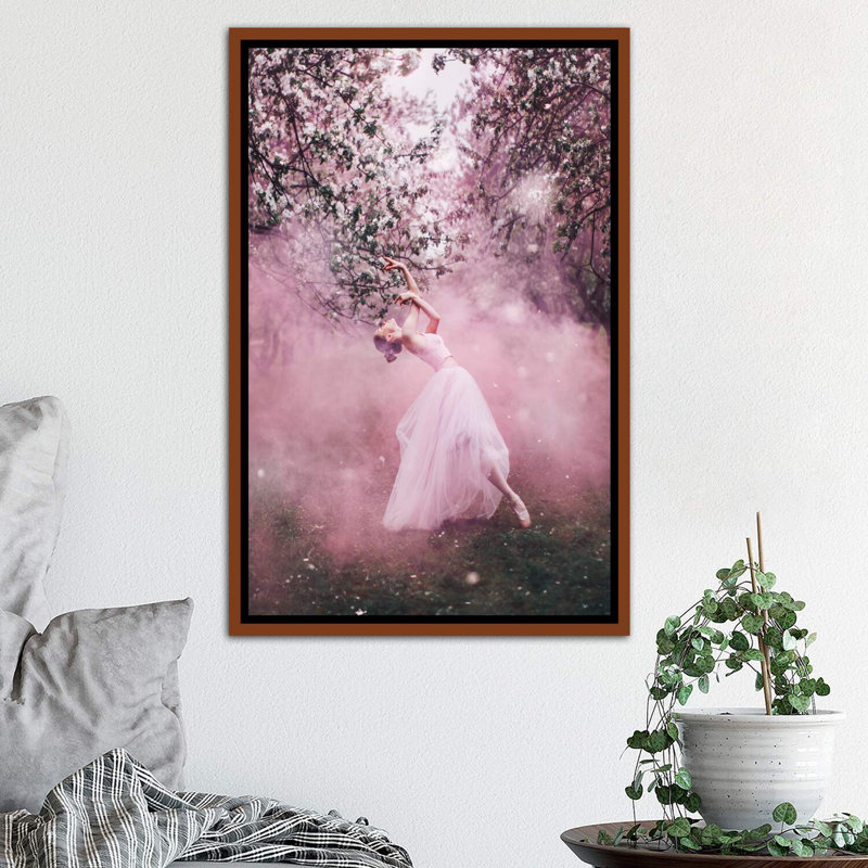 «Été russe» - reproduction, H 26 po x l 18 po x 1,5 po, Toile avec cadre en bois classique