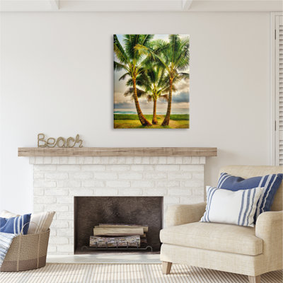 "Three Palm Trees on Beach", art mural par Dennis Frates
