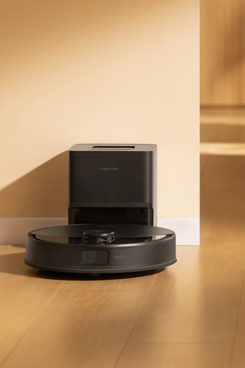 Self Emptying Robot Vacuums